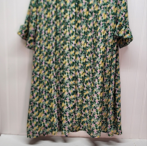 Melloday Floral Ruffle-Sleeve Pleated Dress - Green & Multicolor Print - Picture 10 of 15